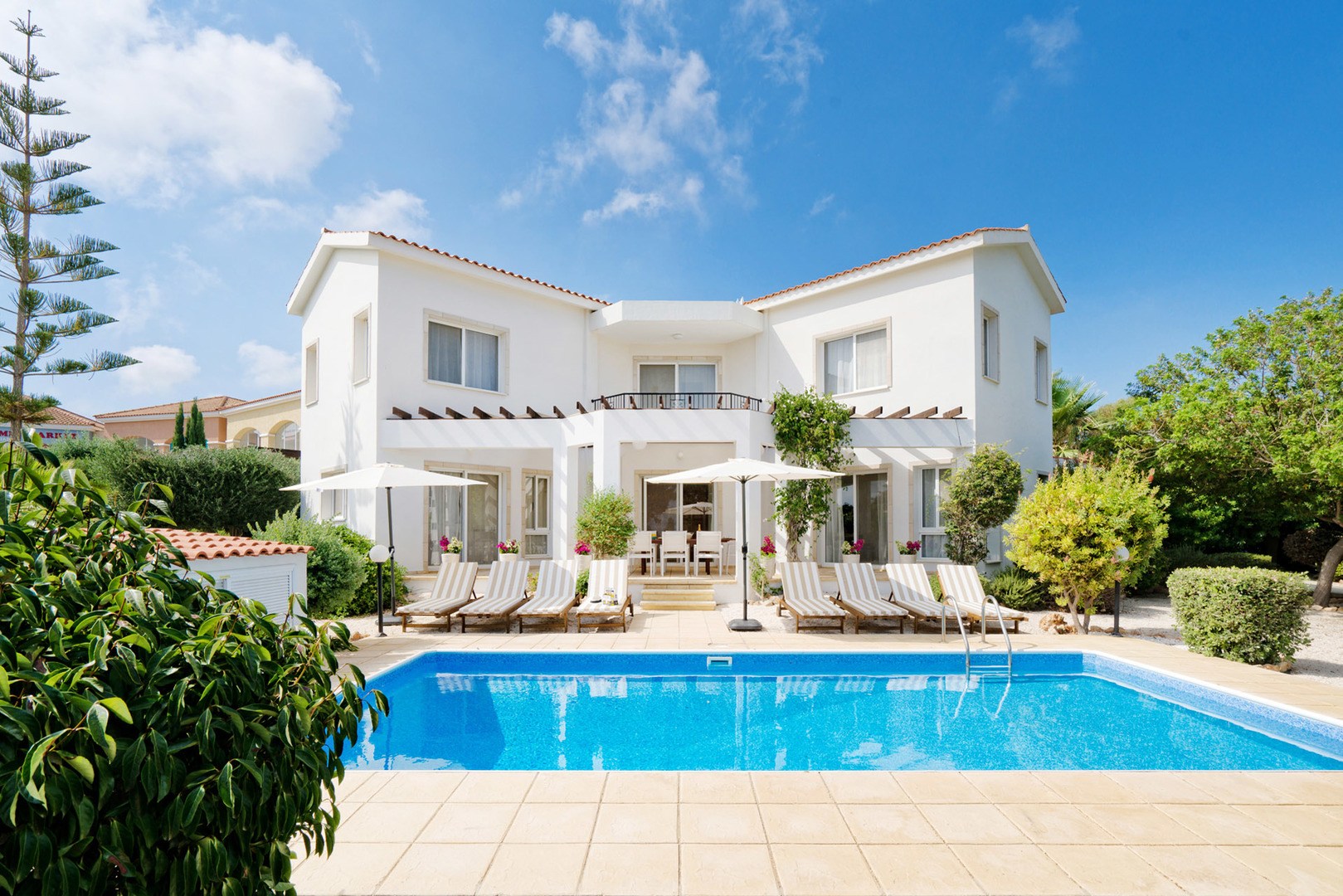 Discount [70 Off] Villa Margarita 3 Bed Sleeps 8 1 Min