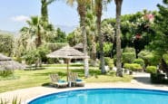 Villa with pool and garden at Villa Palms View in Limassol.